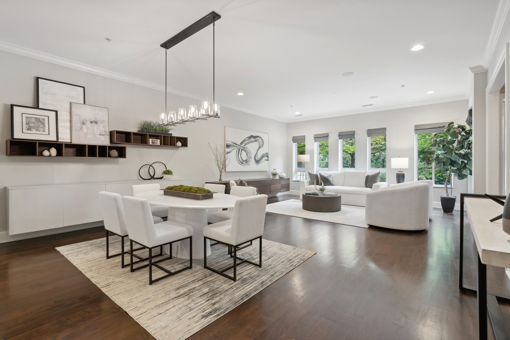 409 E Benton Place Unit: 409