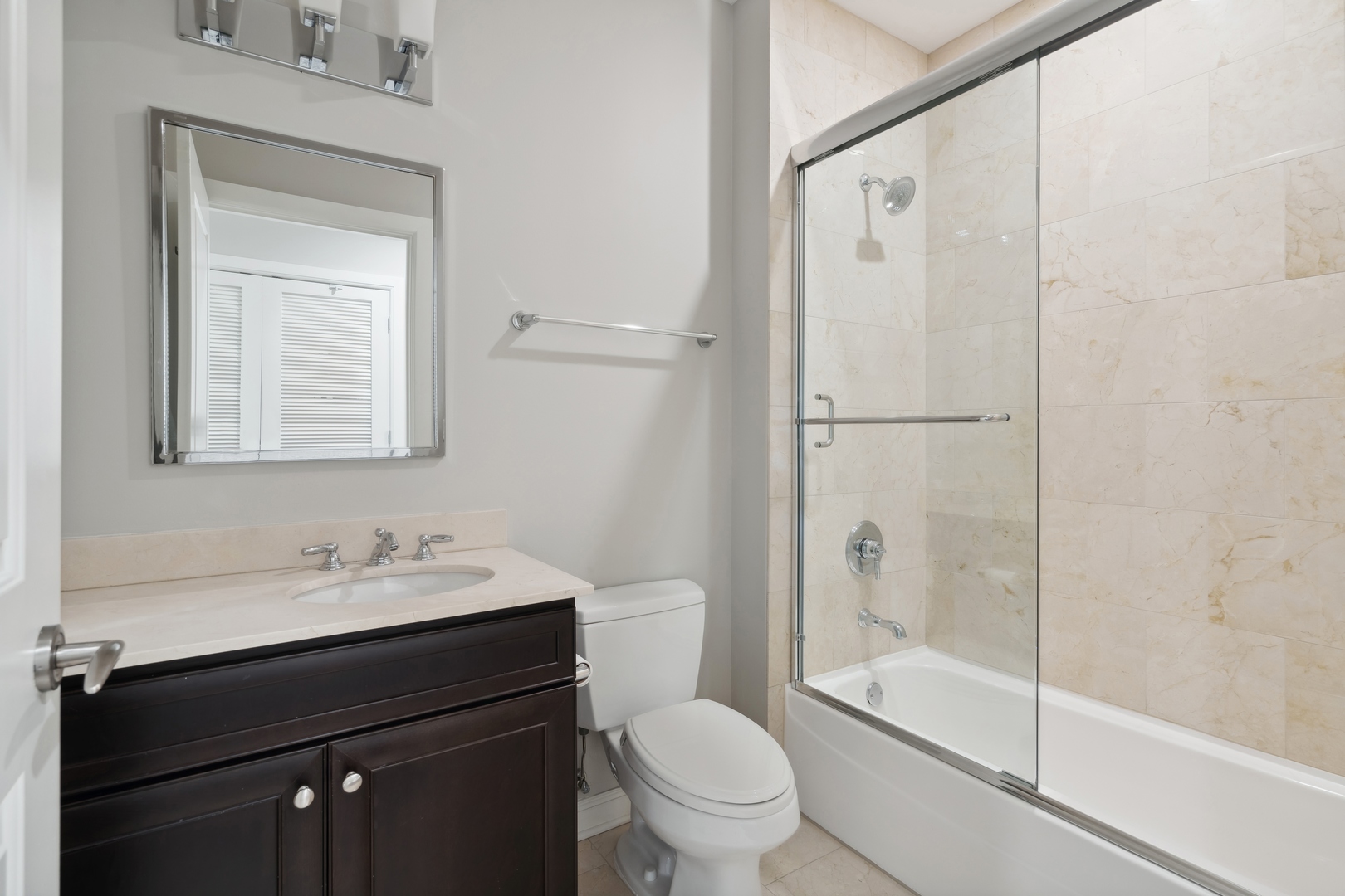 409 E Benton Place Unit: 409