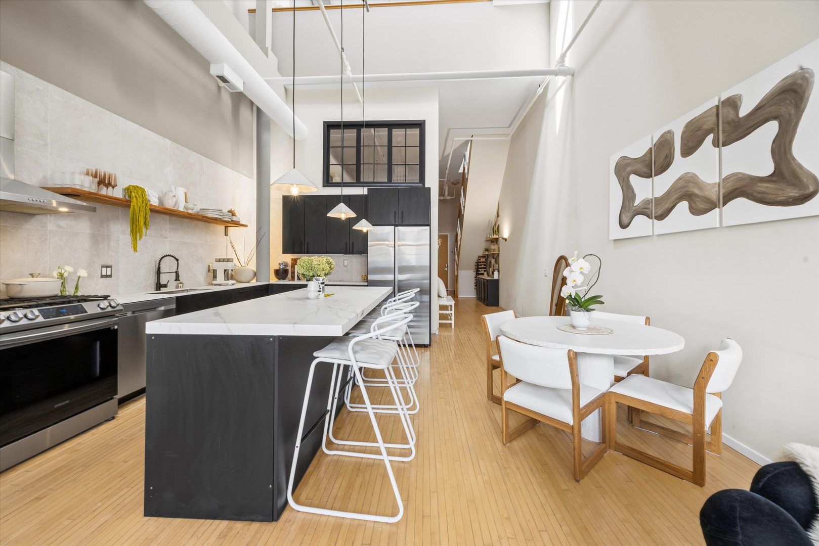 3024 N Lincoln Avenue Unit: H