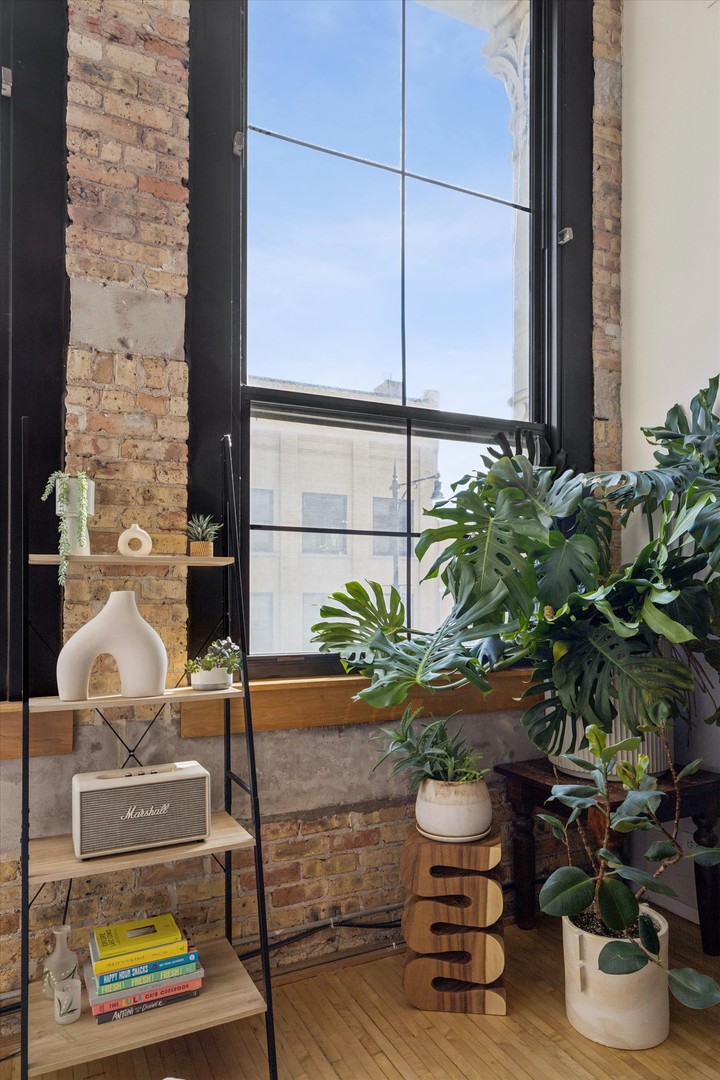 3024 N Lincoln Avenue Unit: H
