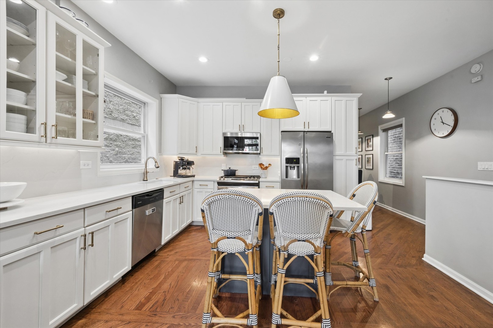 2133 N SOUTHPORT Avenue Unit: 1