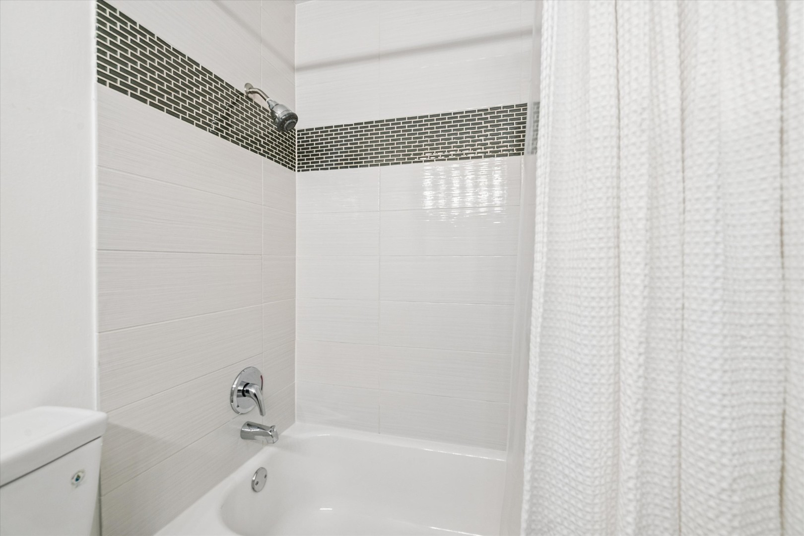 200 N Dearborn Street Unit: 1007