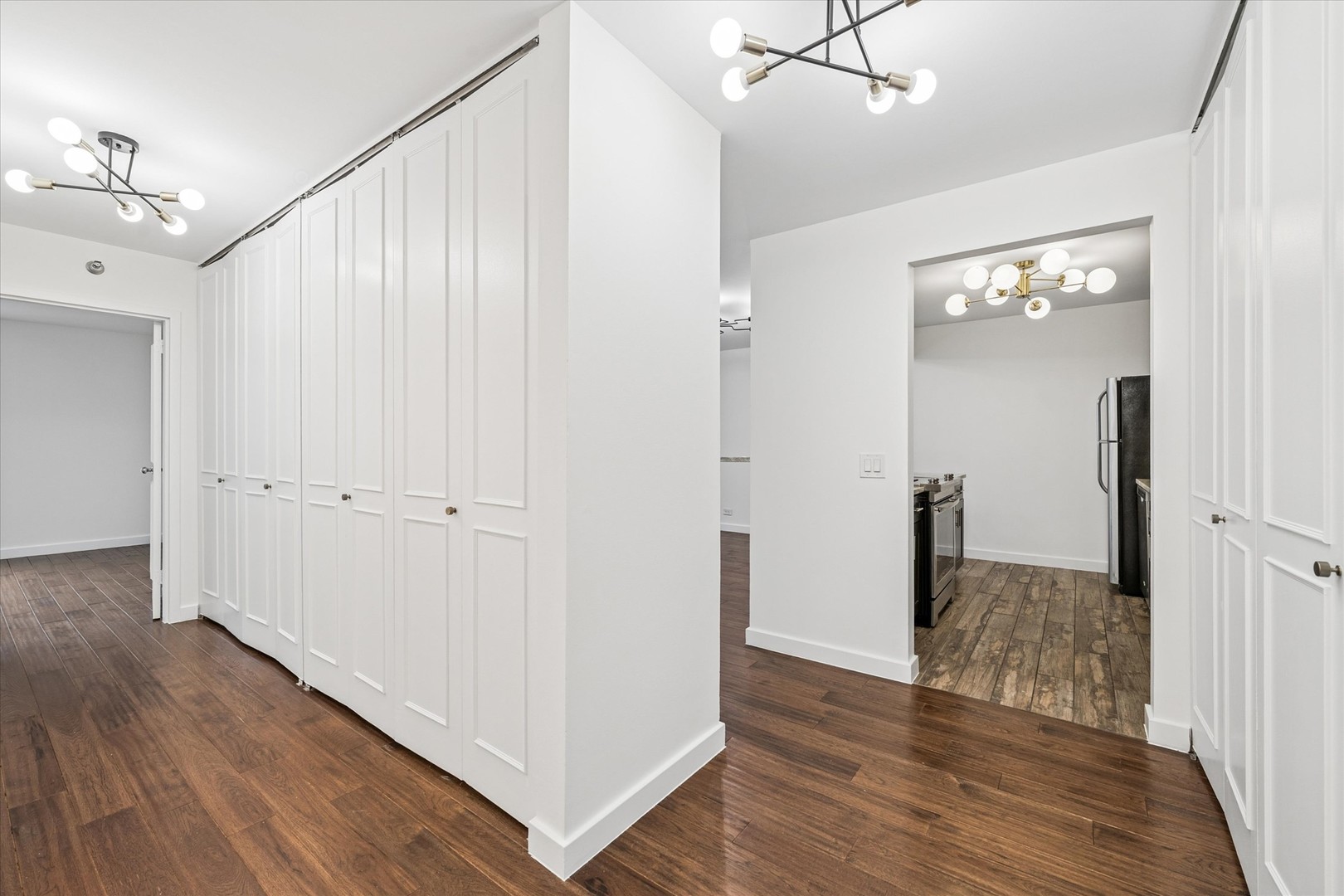 200 N Dearborn Street Unit: 1007