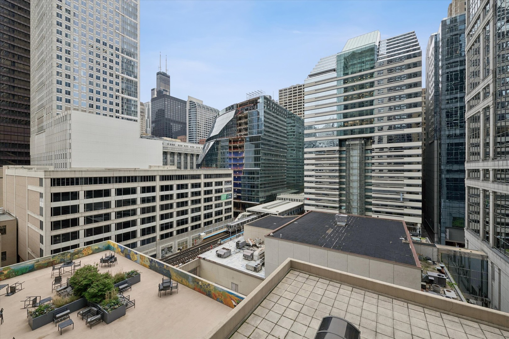 200 N Dearborn Street Unit: 1007
