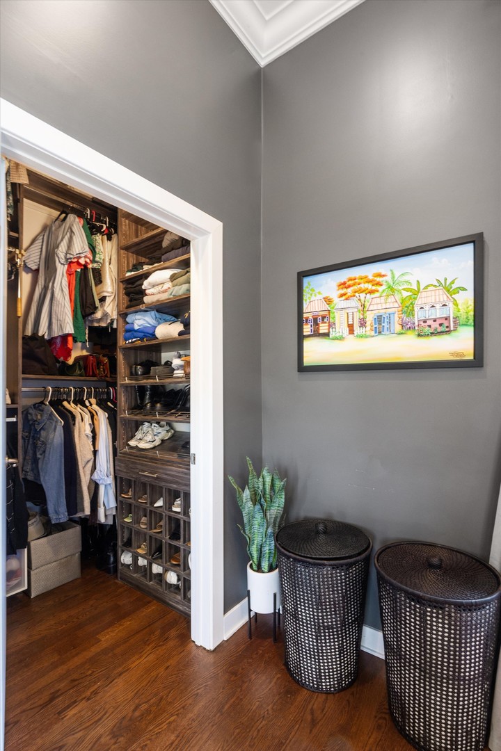 2212 W North Avenue Unit: 401