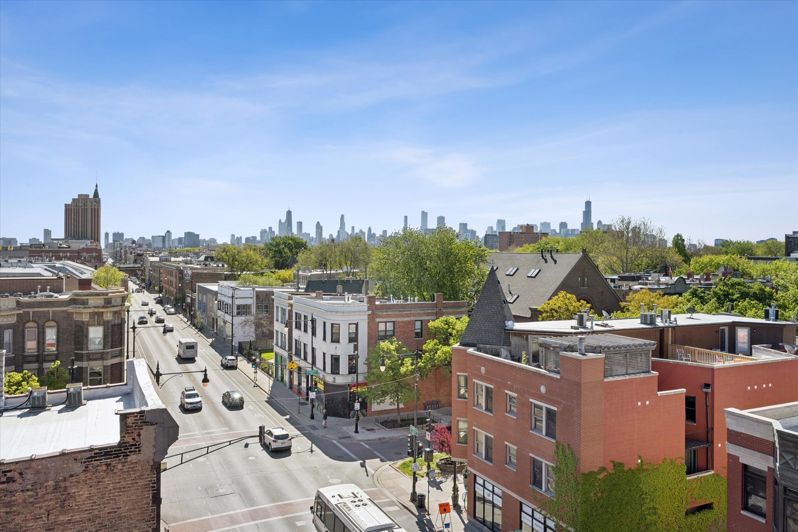 2212 W North Avenue Unit: 401
