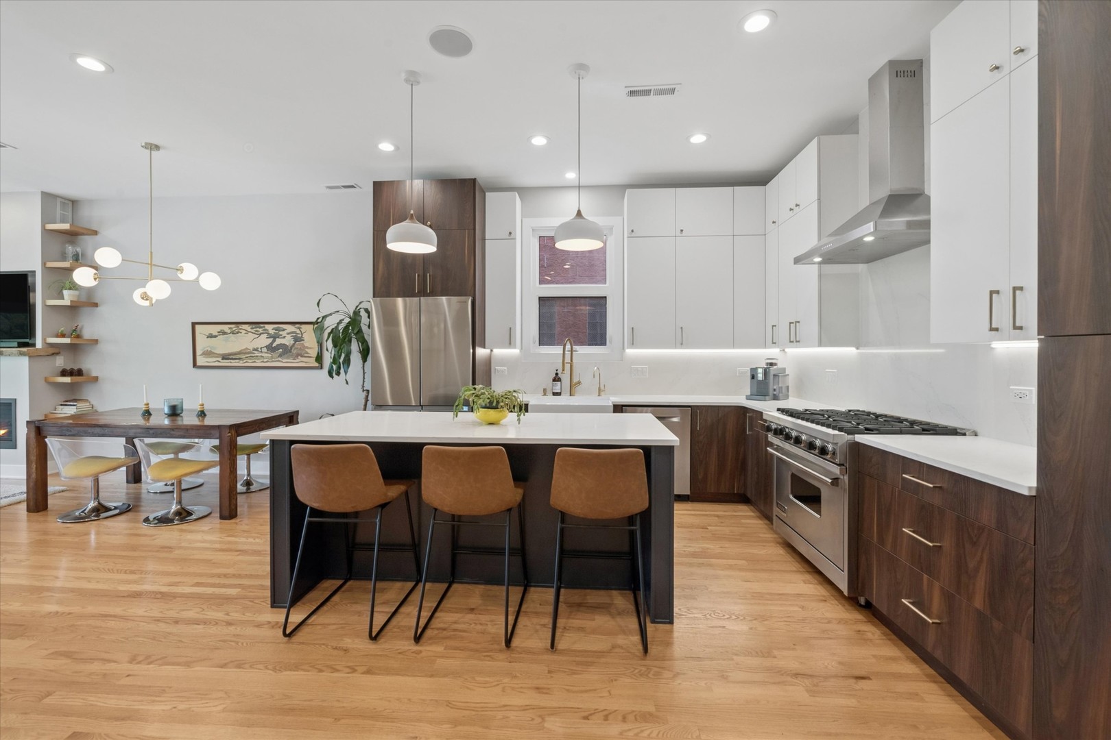 1725 N SHEFFIELD Avenue Unit: 2