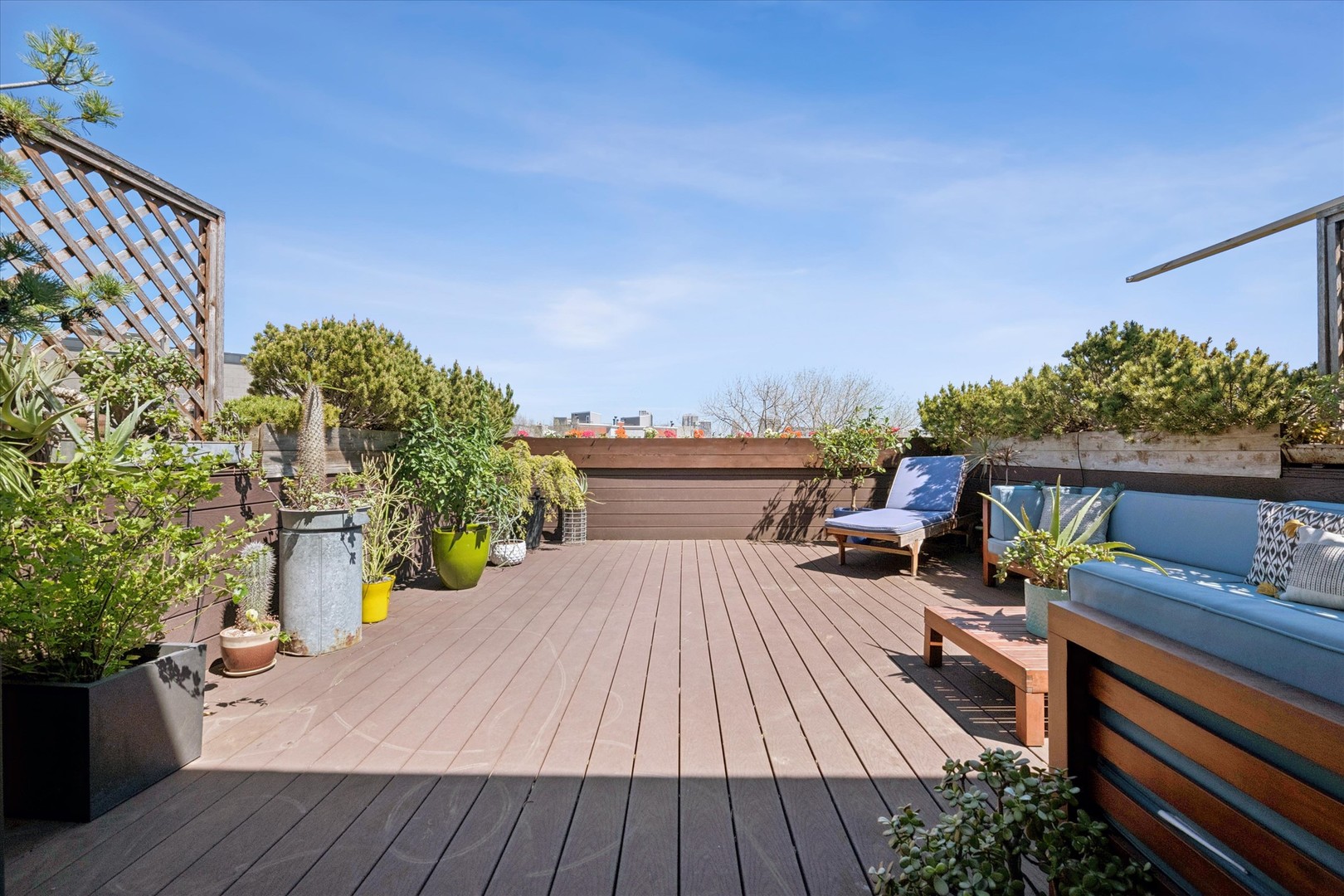 1725 N SHEFFIELD Avenue Unit: 2