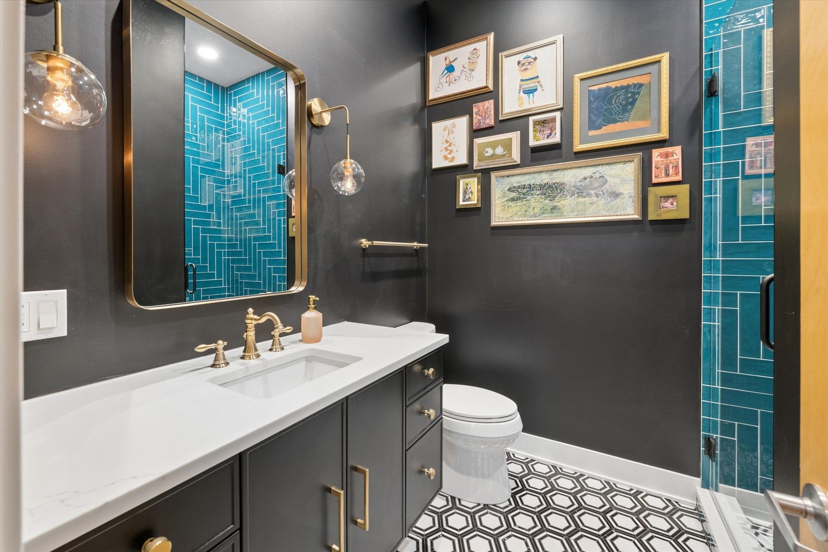 1725 N SHEFFIELD Avenue Unit: 2