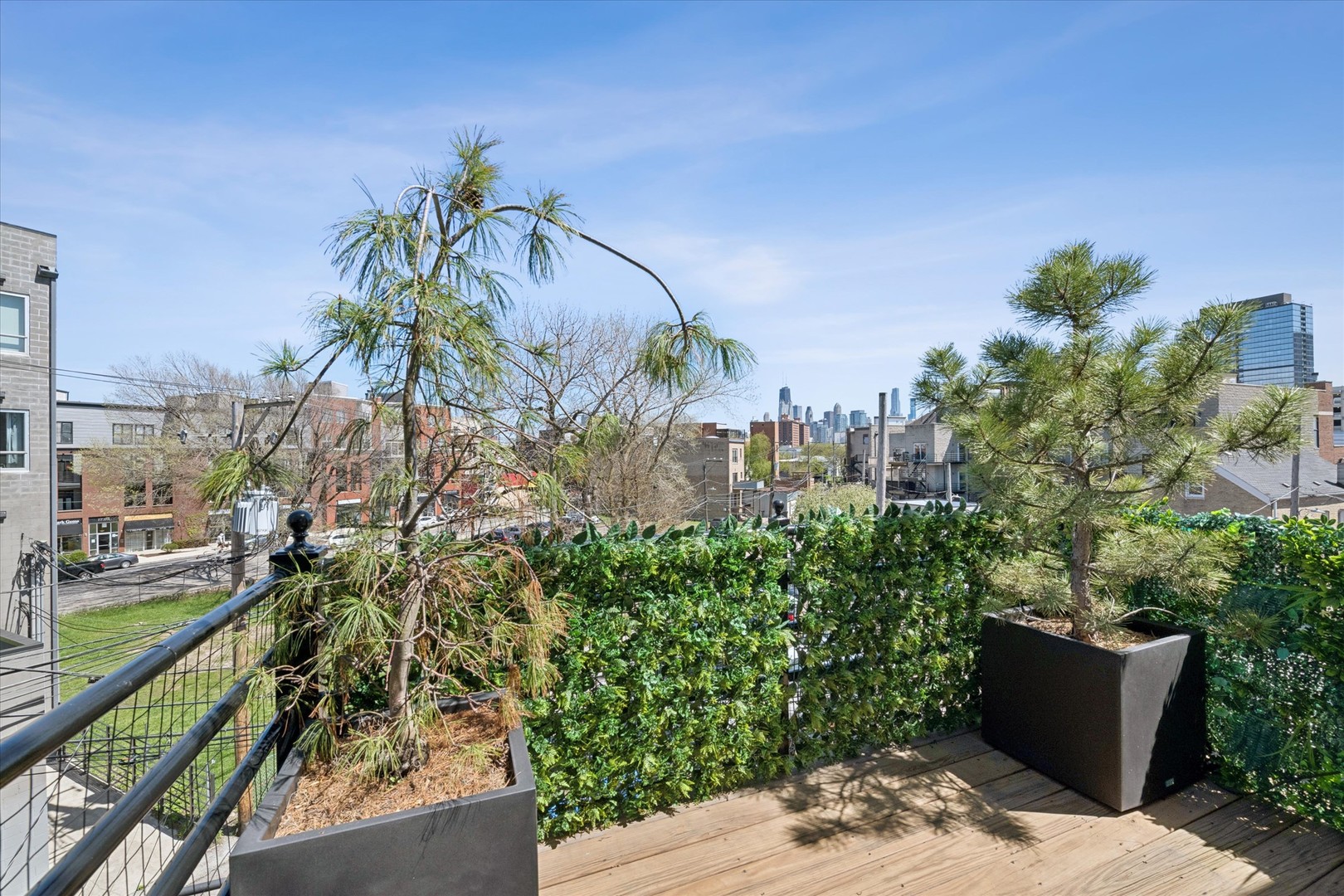 1725 N SHEFFIELD Avenue Unit: 2