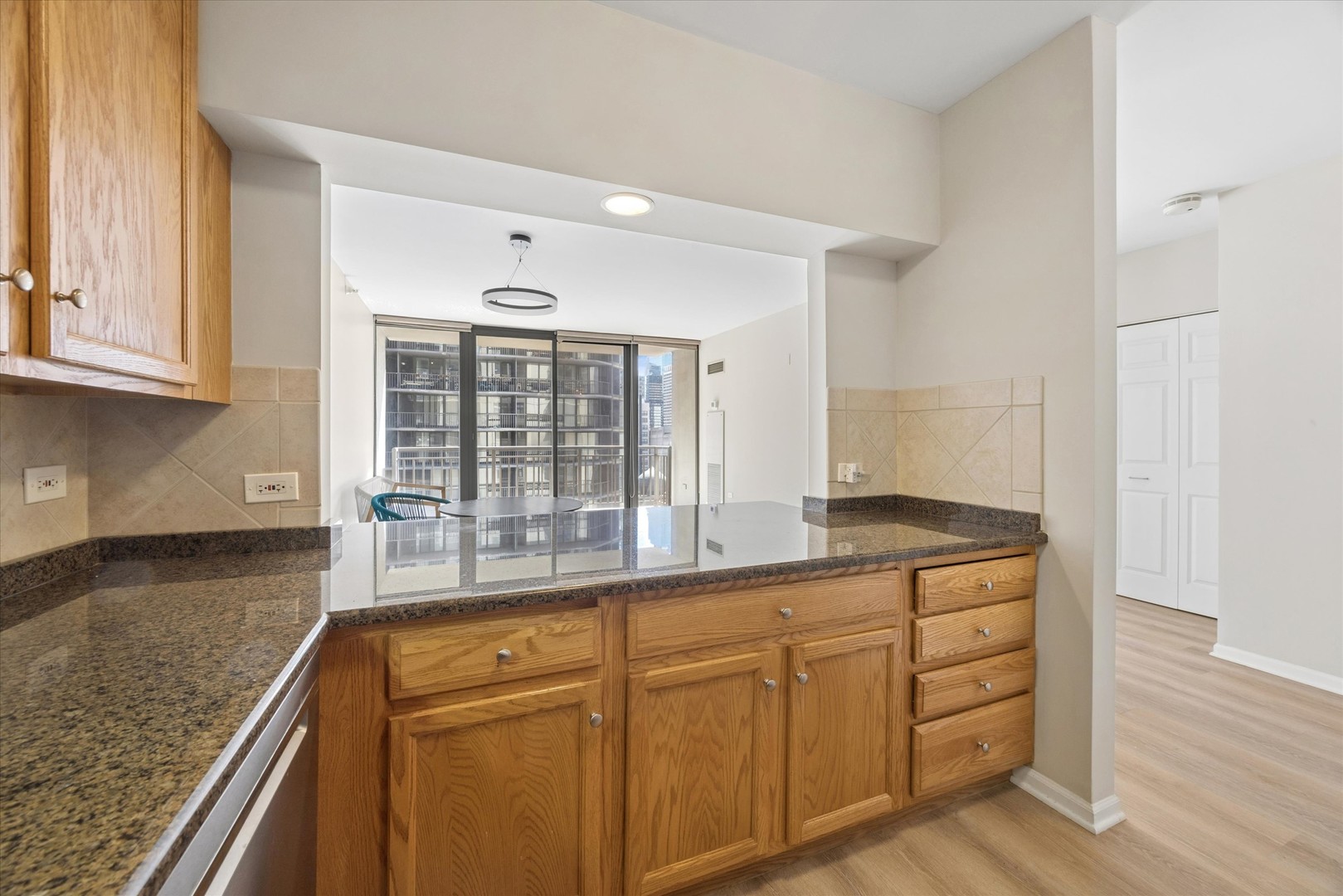 630 N State Street Unit: 1305