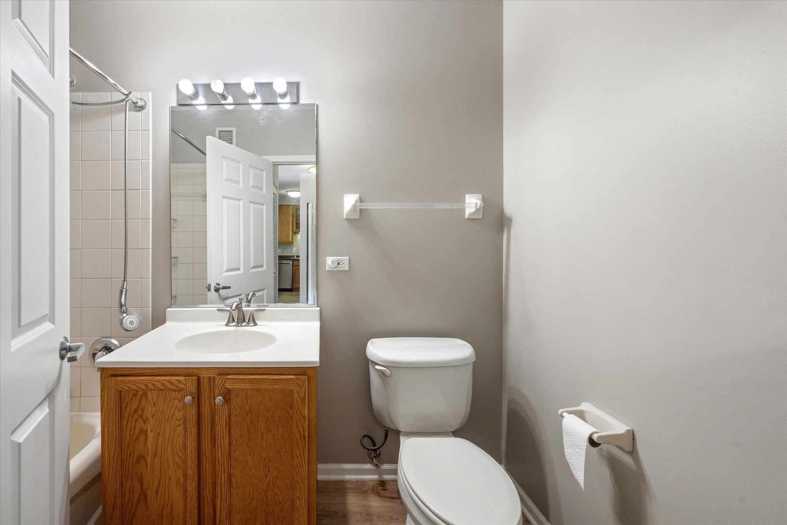630 N State Street Unit: 1305