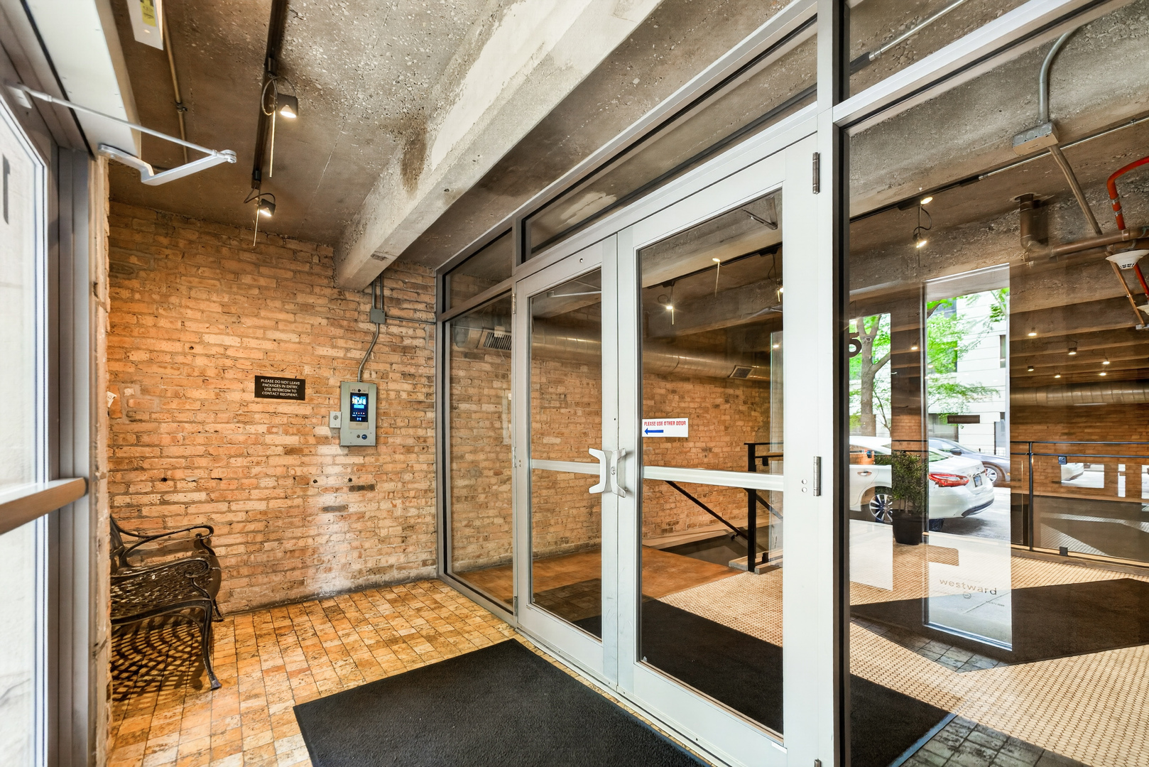1735 N Paulina Street Unit: 612