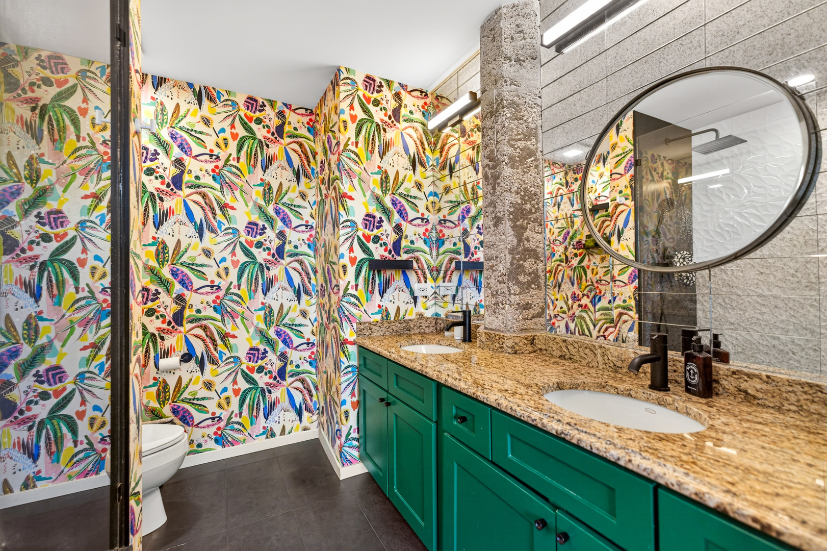 1735 N Paulina Street Unit: 612