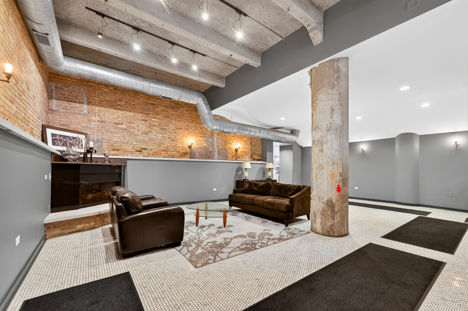 1735 N Paulina Street Unit: 612
