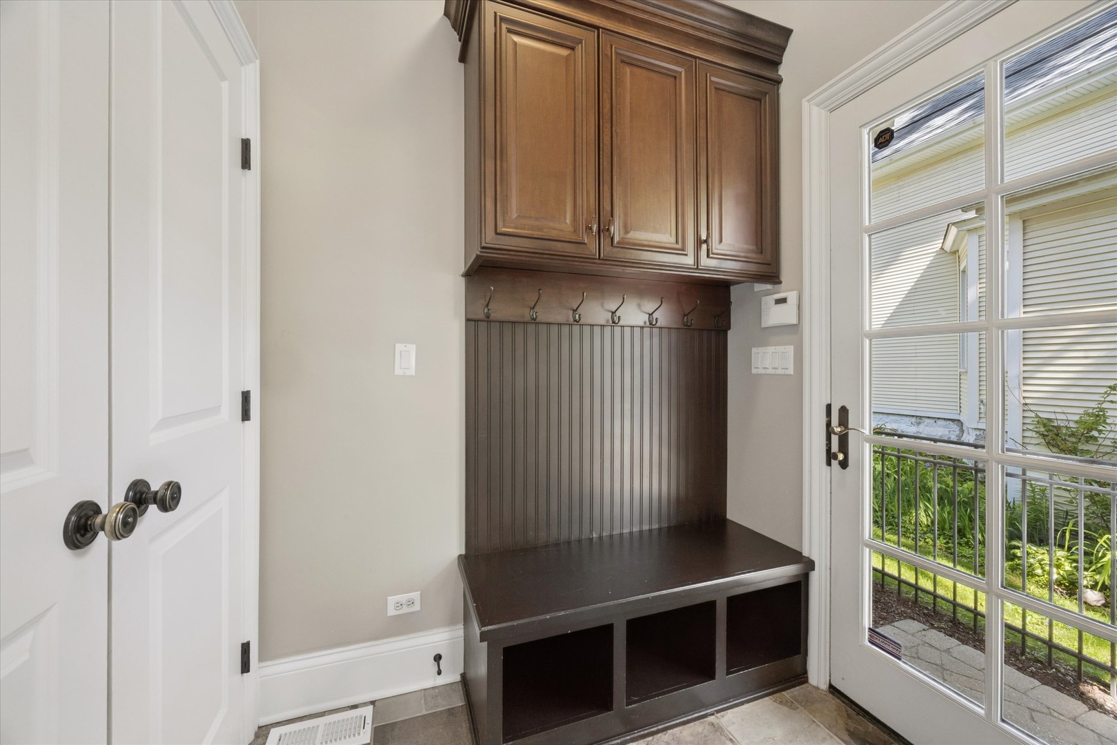 7 S Quincy Street