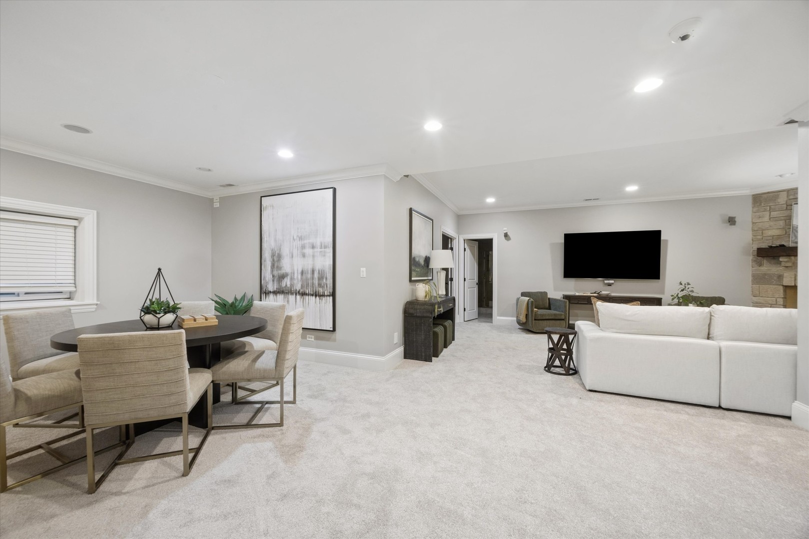 7 S Quincy Street