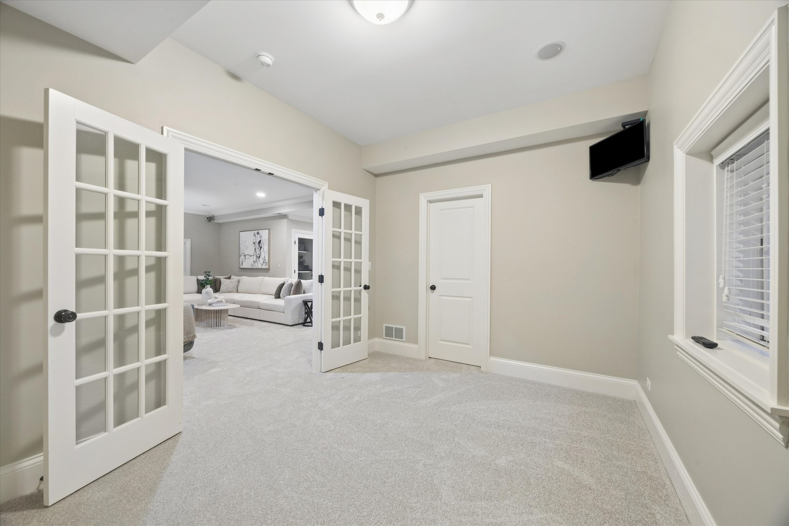 7 S Quincy Street