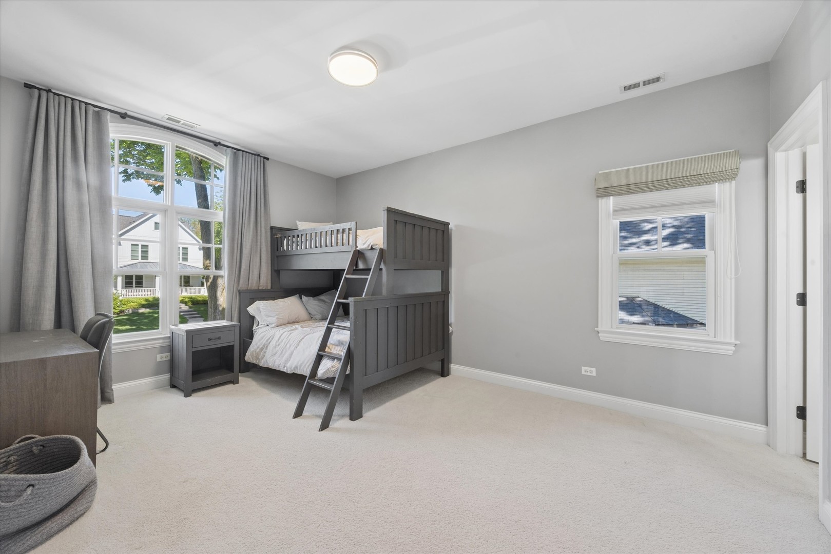 7 S Quincy Street