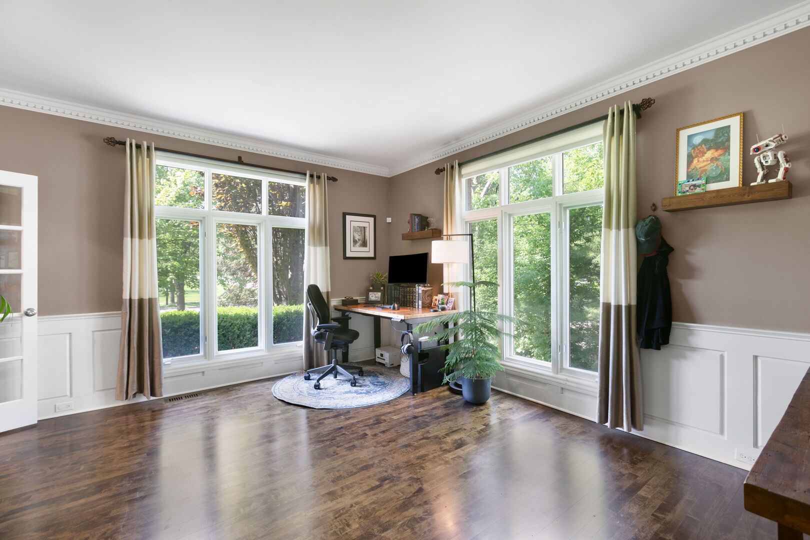 320 Camelot Lane