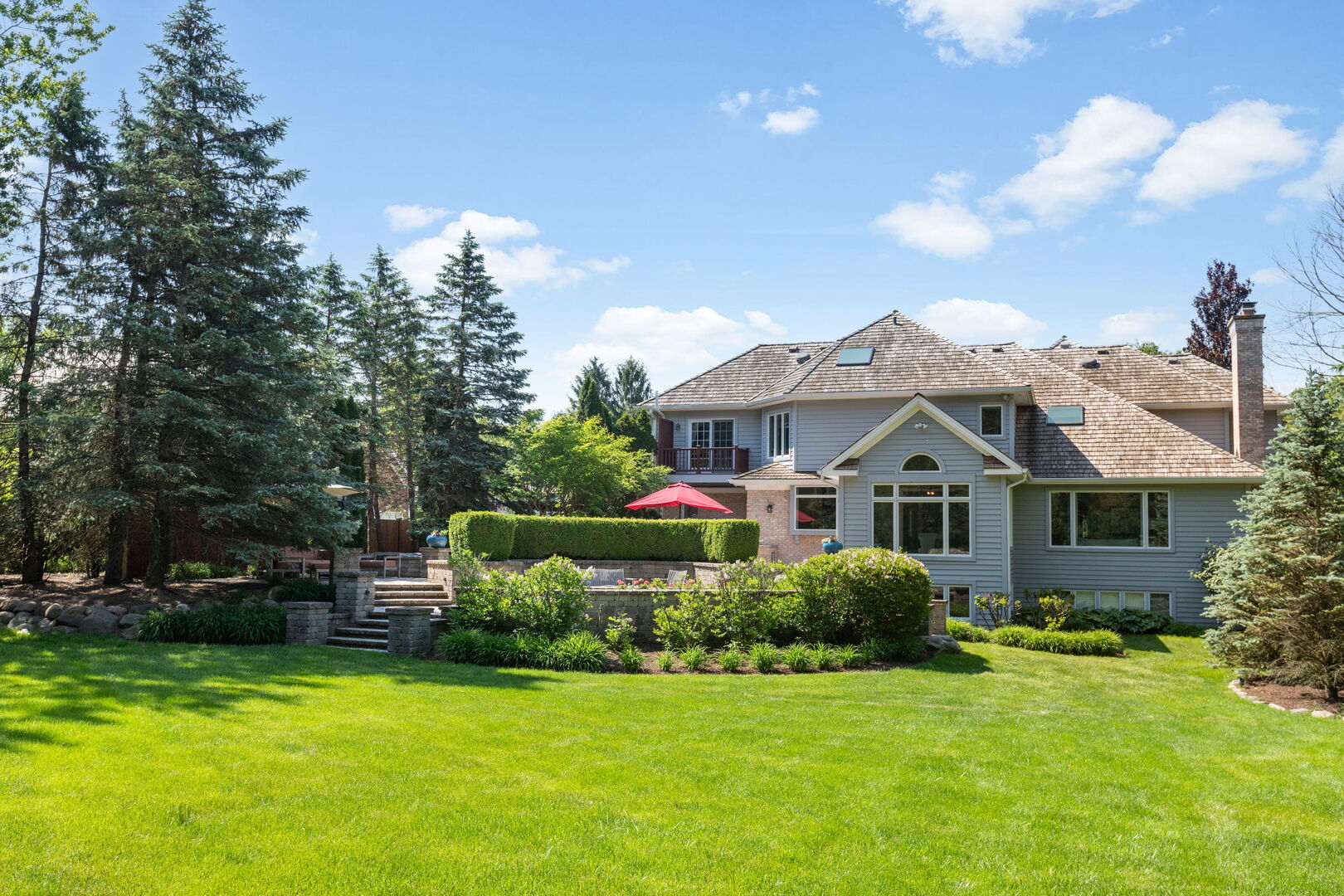 320 Camelot Lane