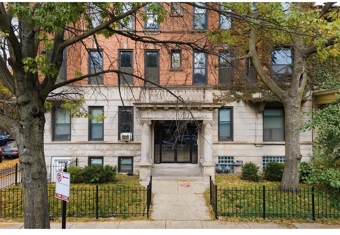 856 W George Street Unit: 2