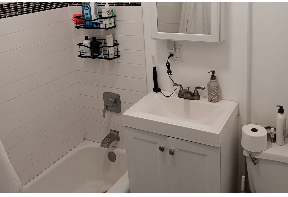 856 W George Street Unit: 2