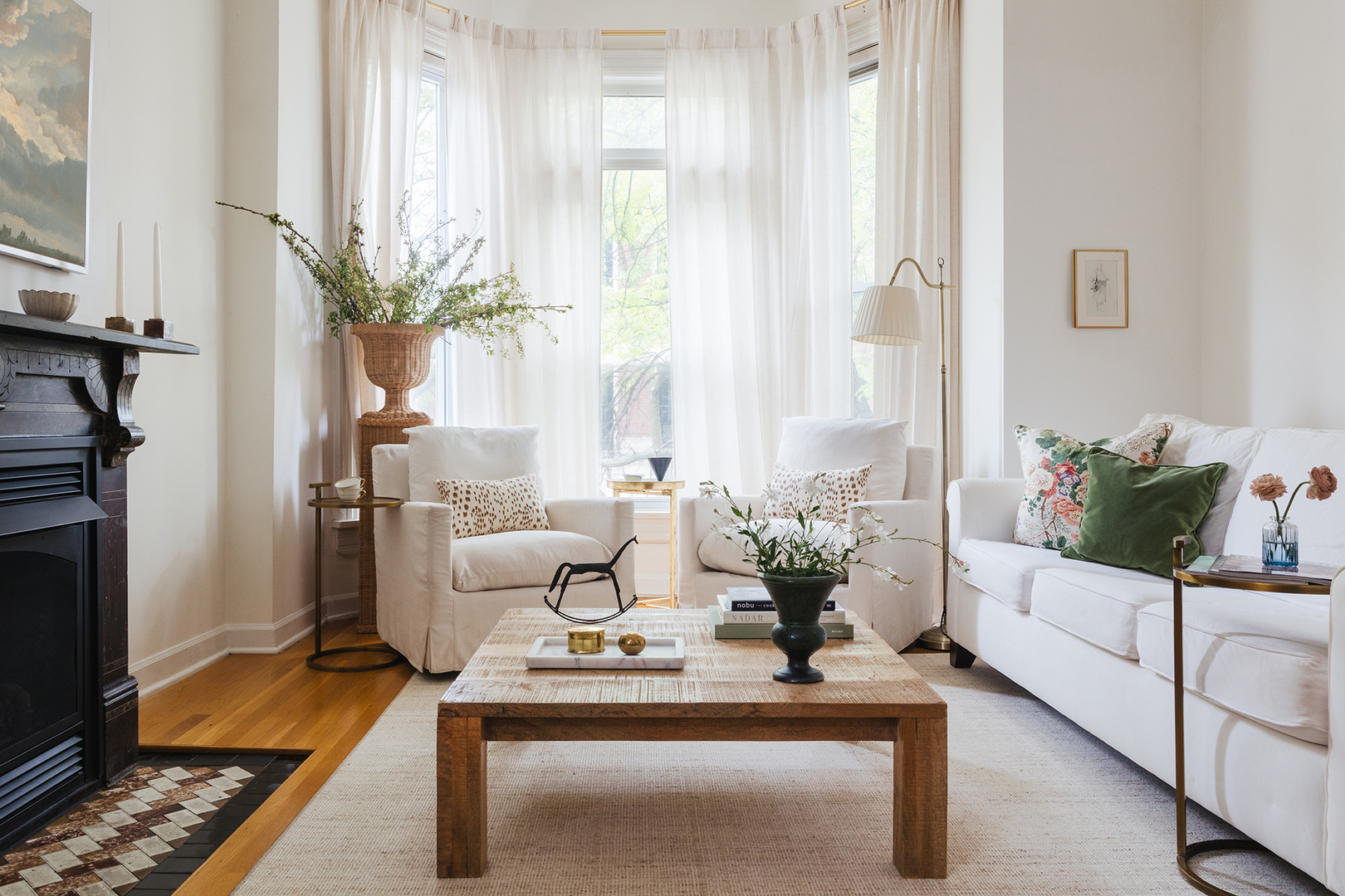 1916 N SHEFFIELD Avenue Unit: 2F