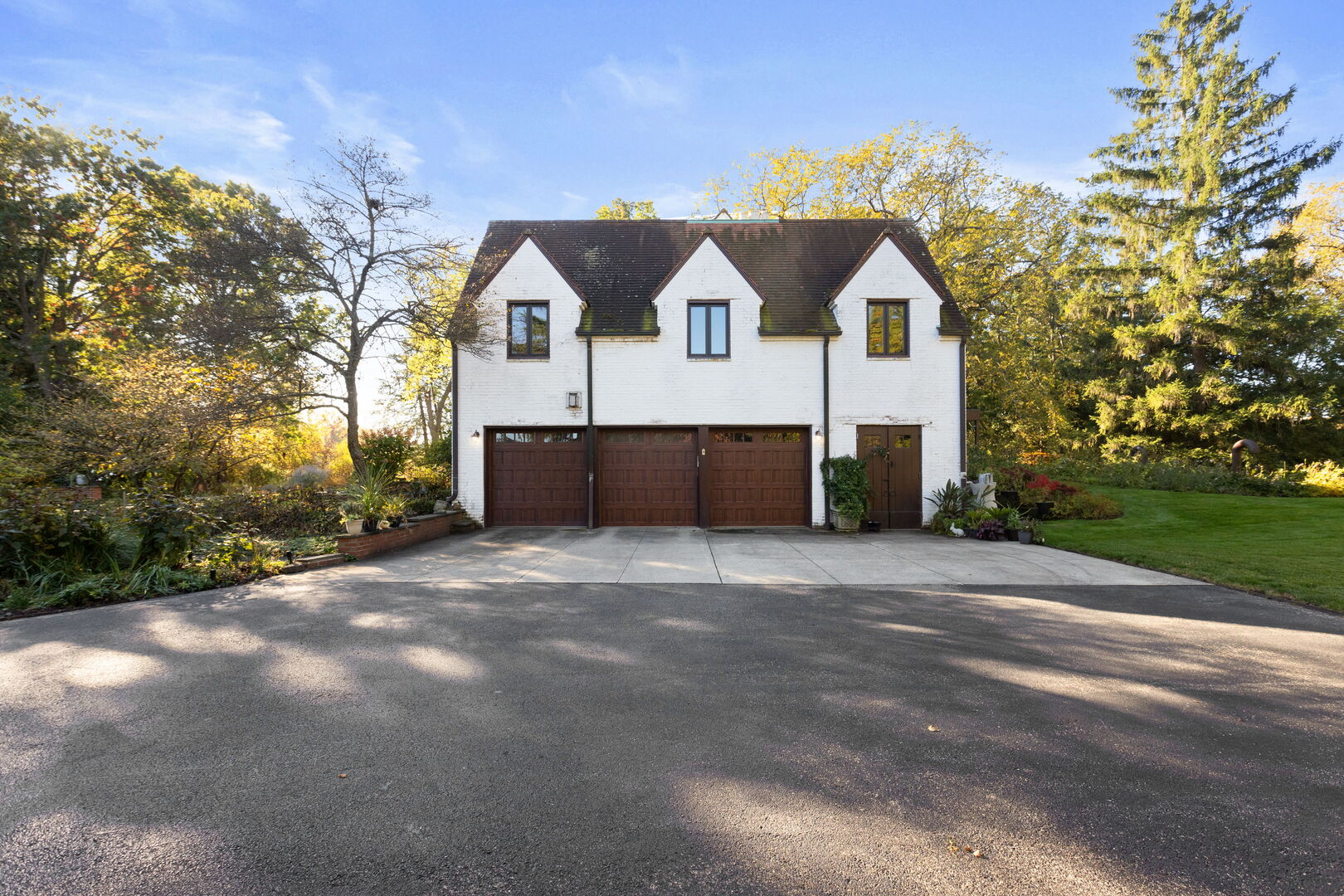 283 W Laurel Avenue