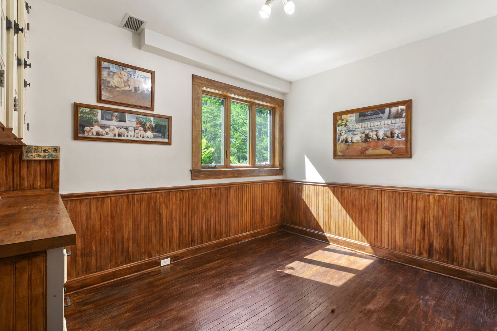 283 W Laurel Avenue