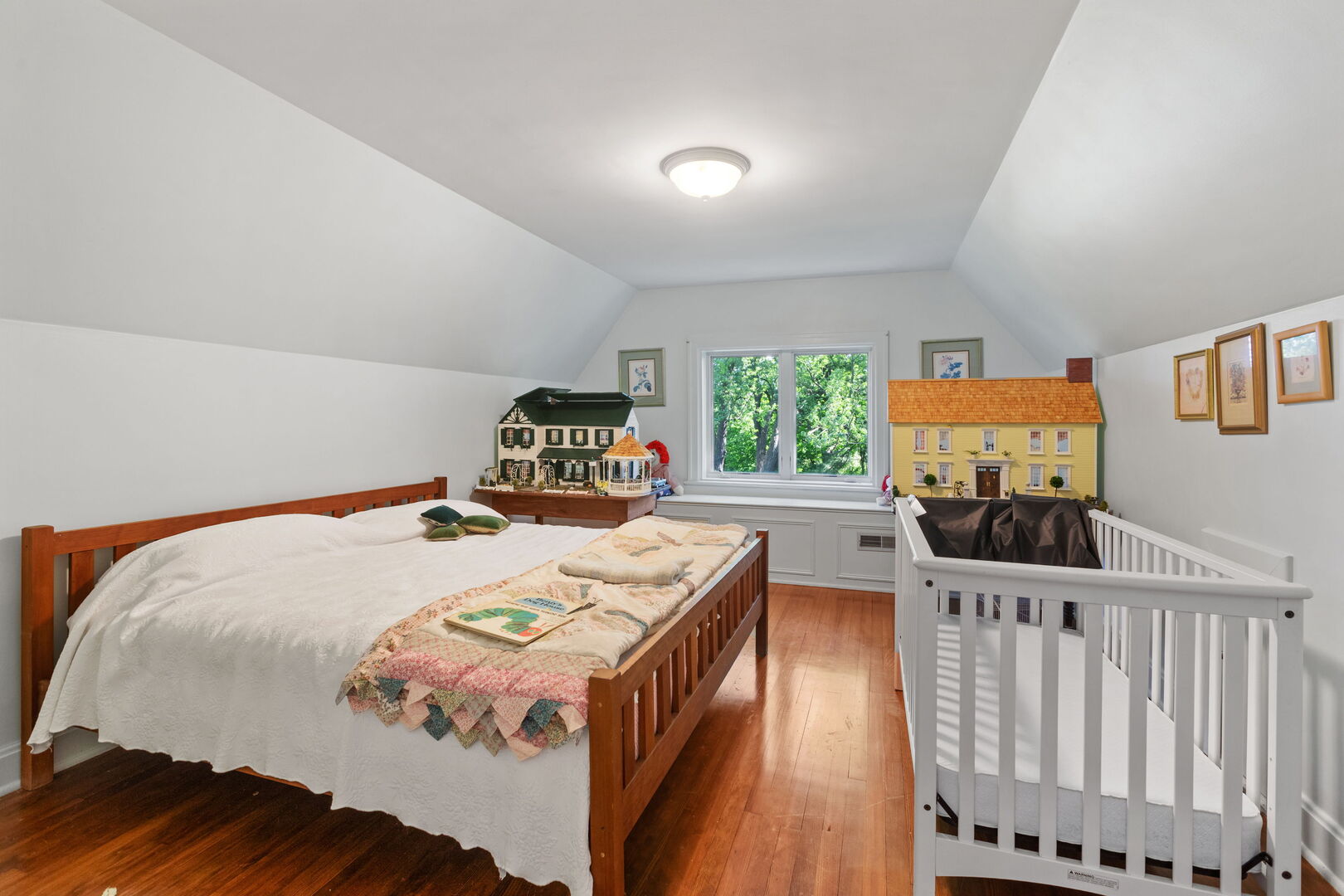283 W Laurel Avenue