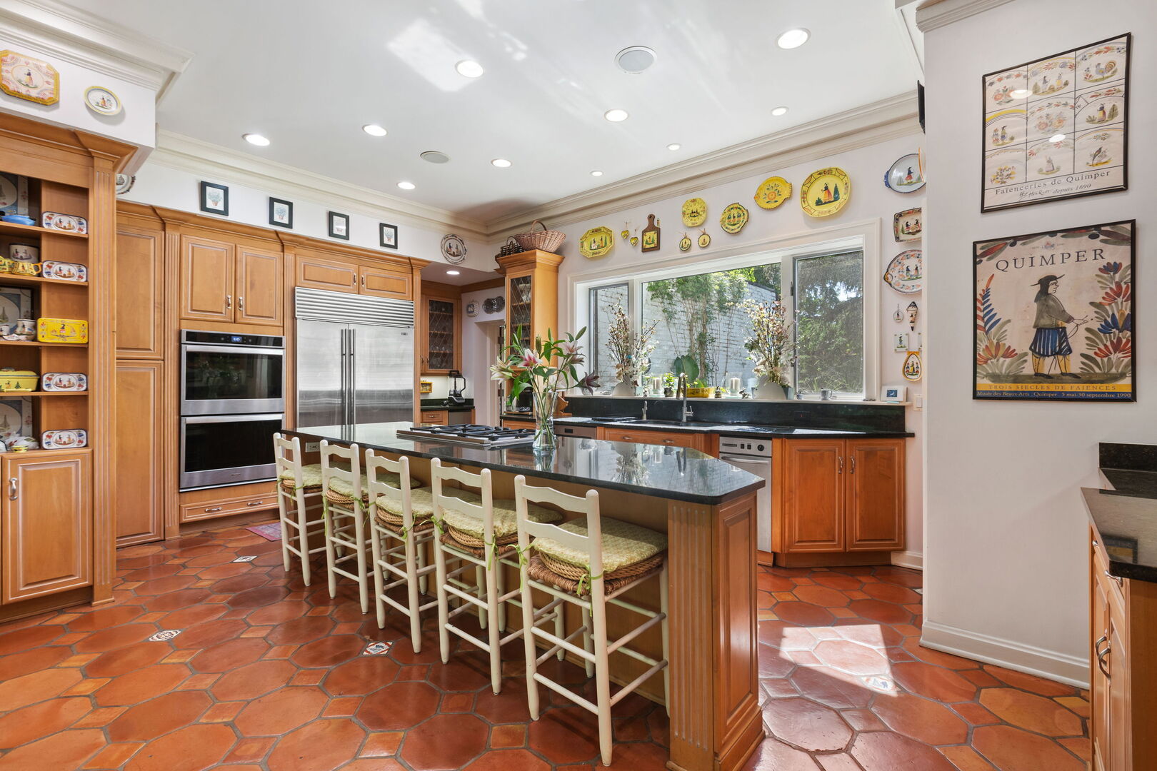 283 W Laurel Avenue