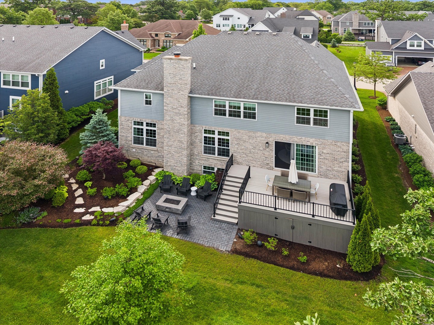 1102 White Pine Lane