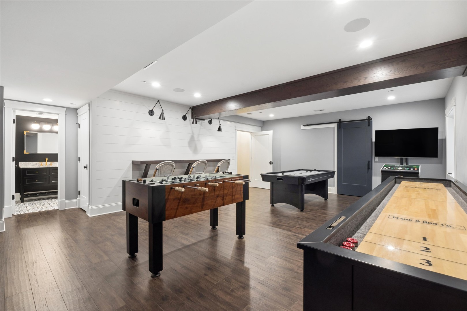 1102 White Pine Lane