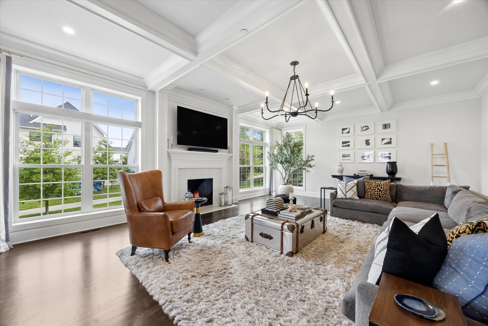 1102 White Pine Lane