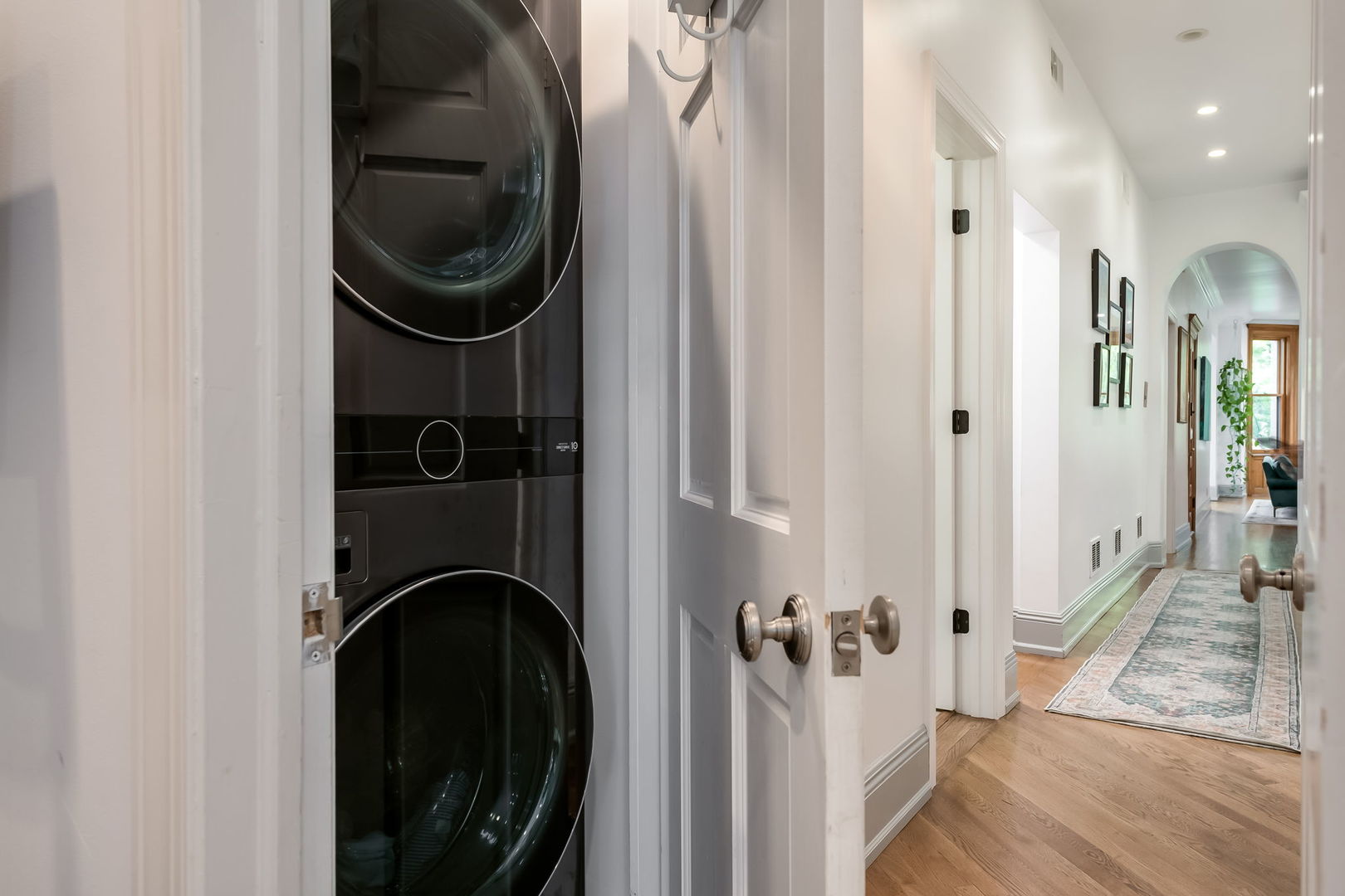 1940 N Cleveland Avenue Unit: 4