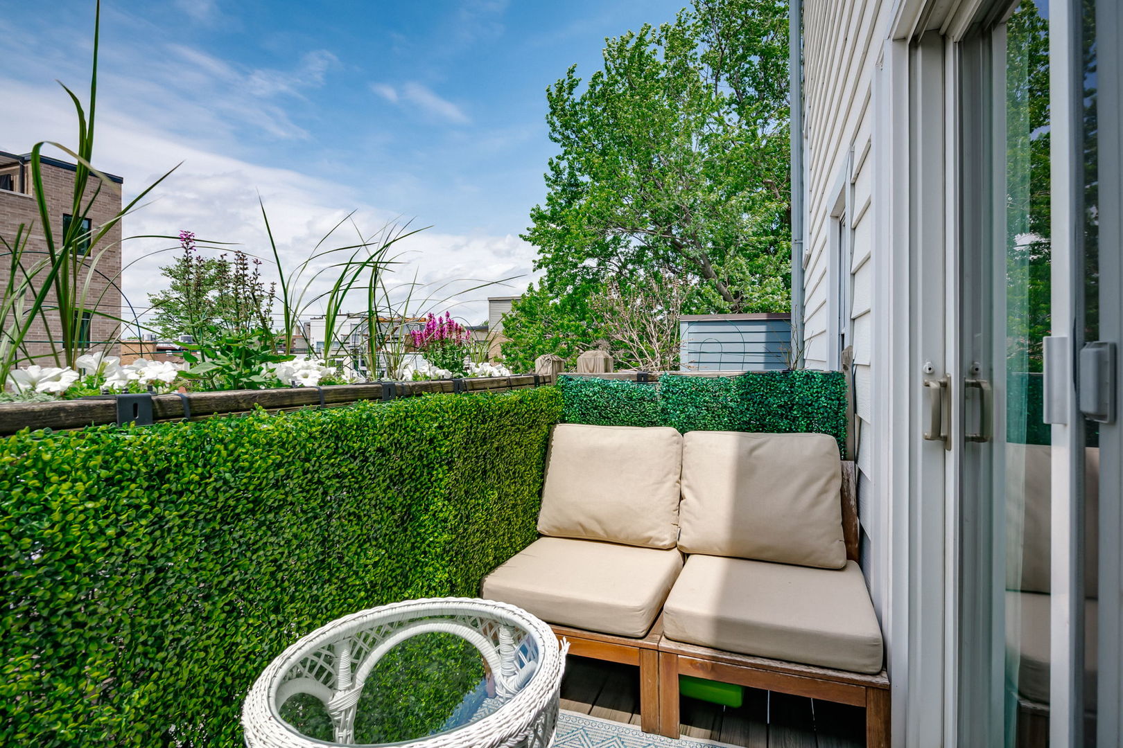 1940 N Cleveland Avenue Unit: 4