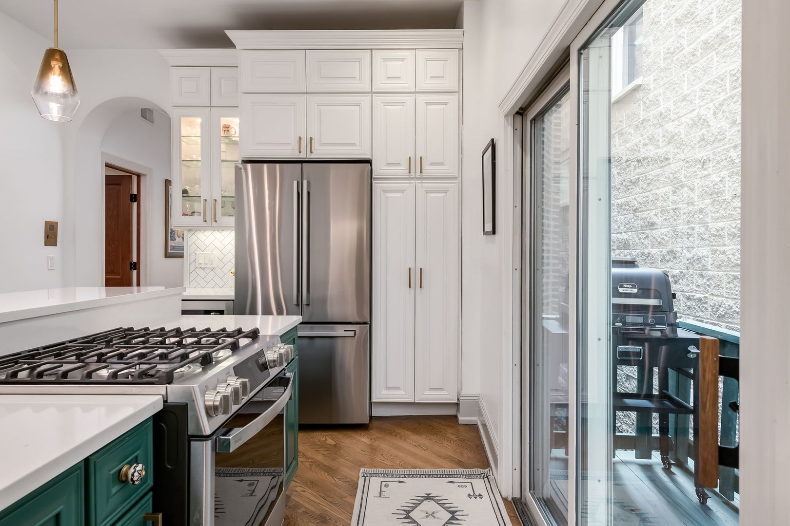 1940 N Cleveland Avenue Unit: 4