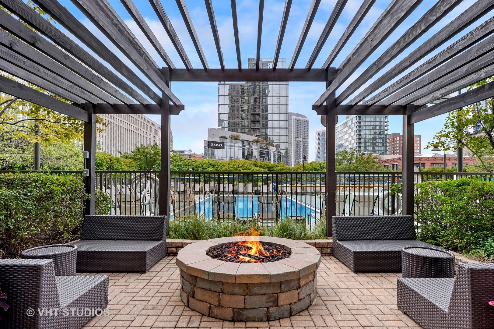 400 N LaSalle Street Unit: 3011
