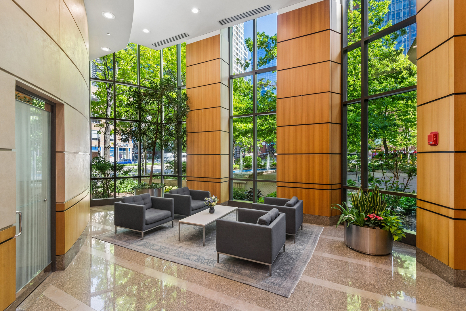 400 N LaSalle Street Unit: 3011