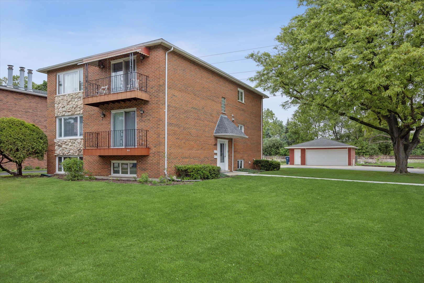 801 Barnsdale Road Unit: 1
