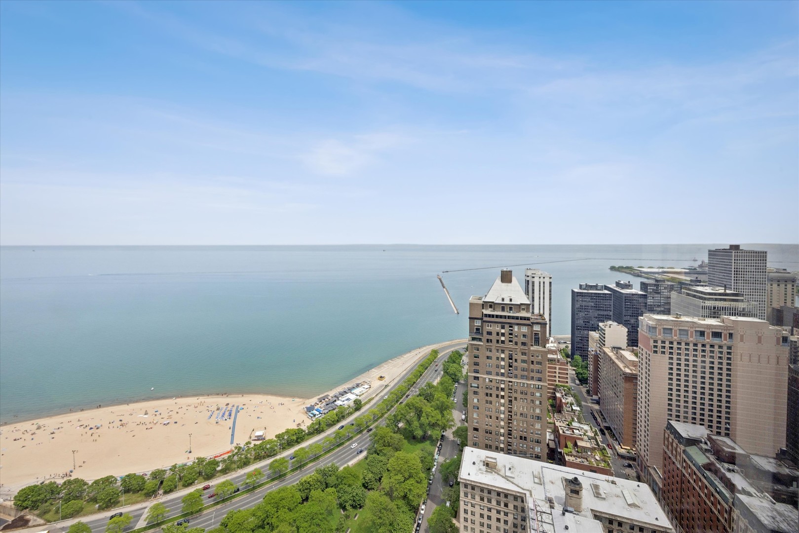 950 N Michigan Avenue Unit: 3802