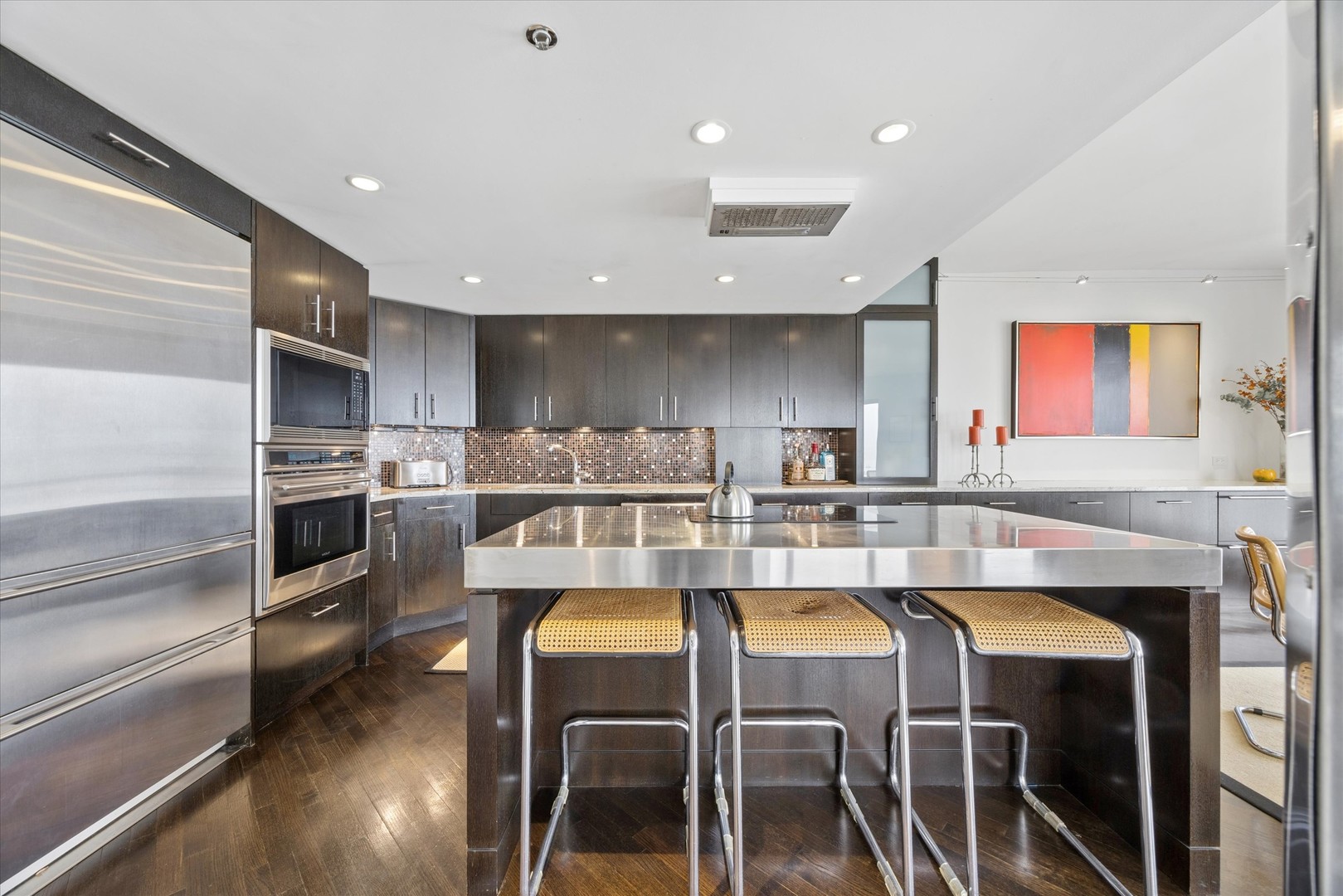 950 N Michigan Avenue Unit: 3802