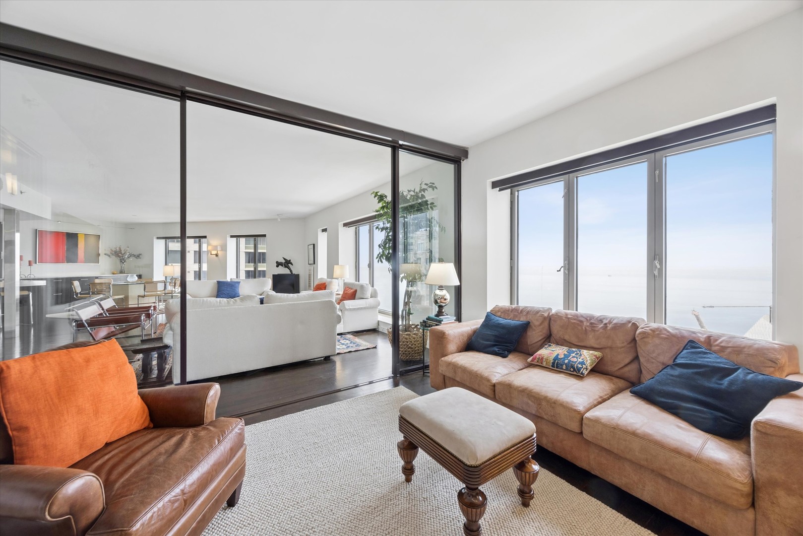 950 N Michigan Avenue Unit: 3802