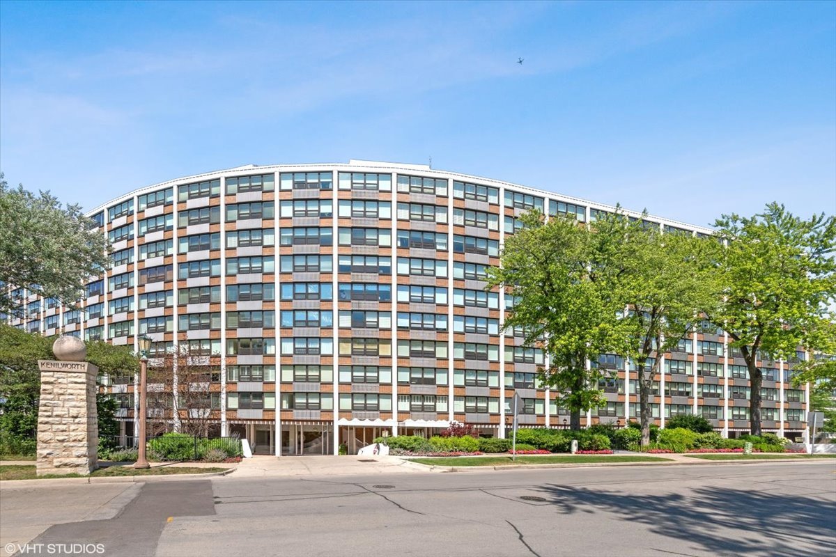1630 Sheridan Road Unit: 9C