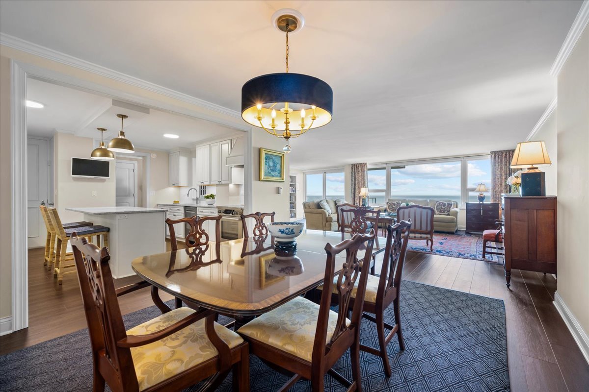 1630 Sheridan Road Unit: 9C