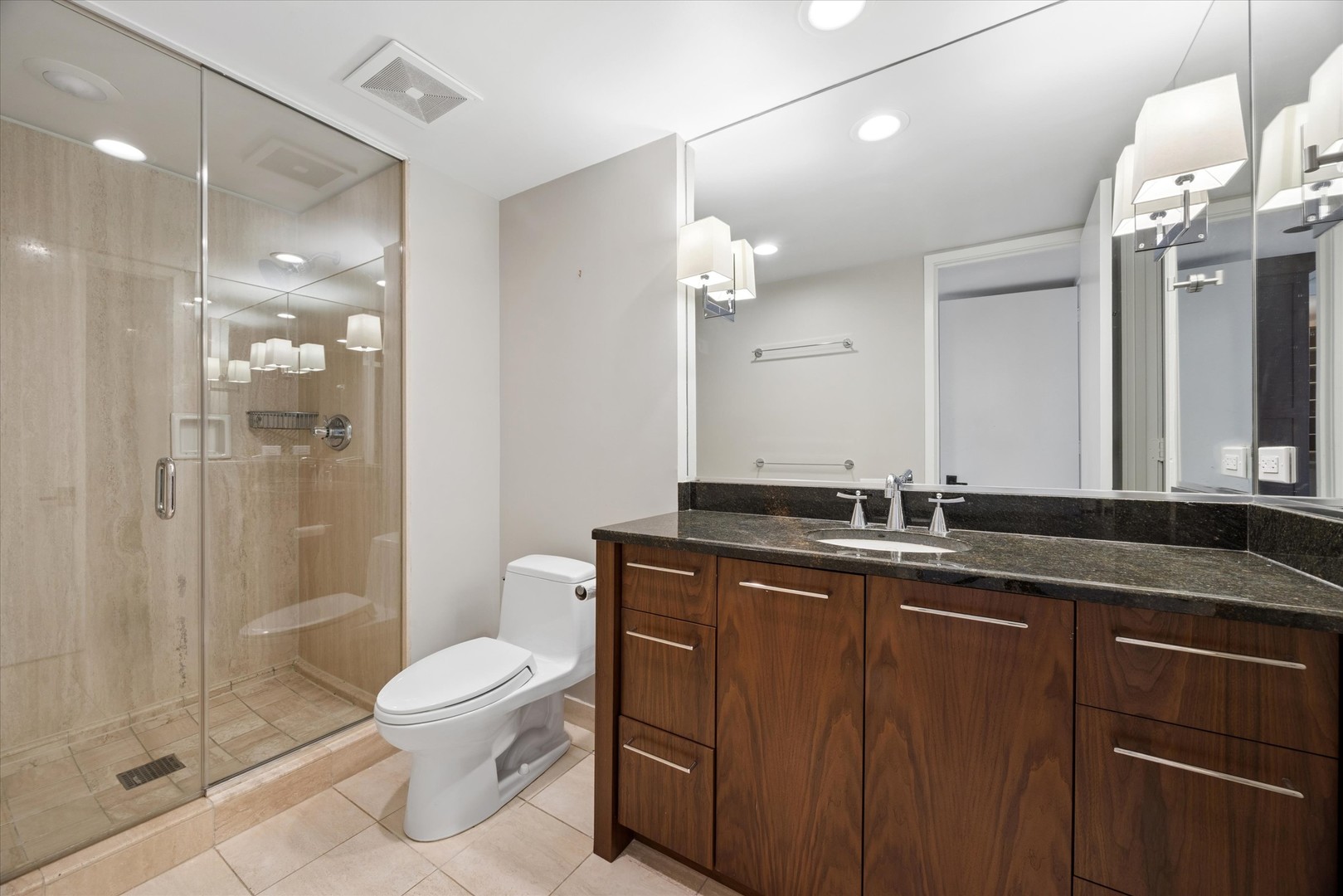 950 N Michigan Avenue Unit: 4202