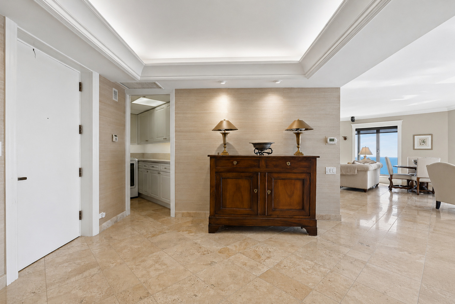 950 N Michigan Avenue Unit: 4202