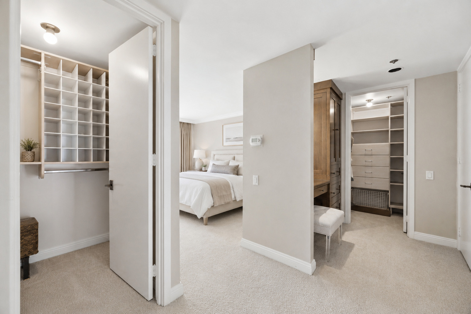 950 N Michigan Avenue Unit: 4202