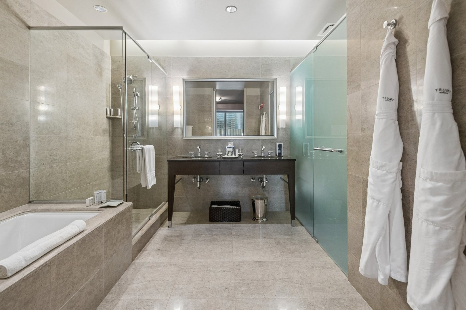 401 N Wabash Avenue Unit: 2138